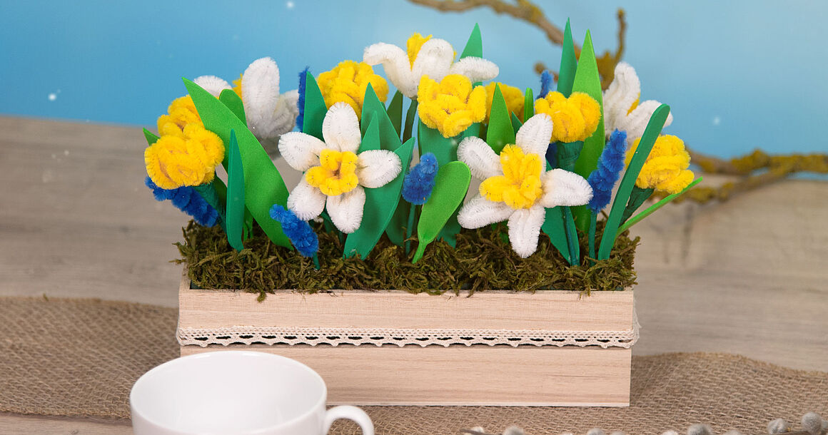 Frühlingsblumen aus Chenilledraht
