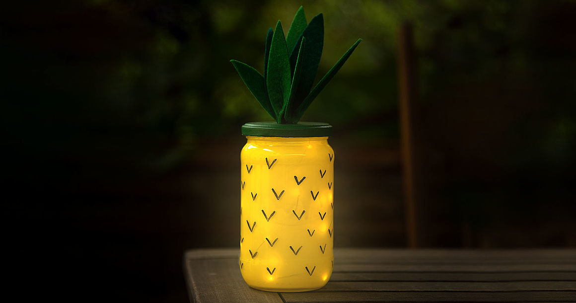 Ananas-Licht aus Einmachgläsern