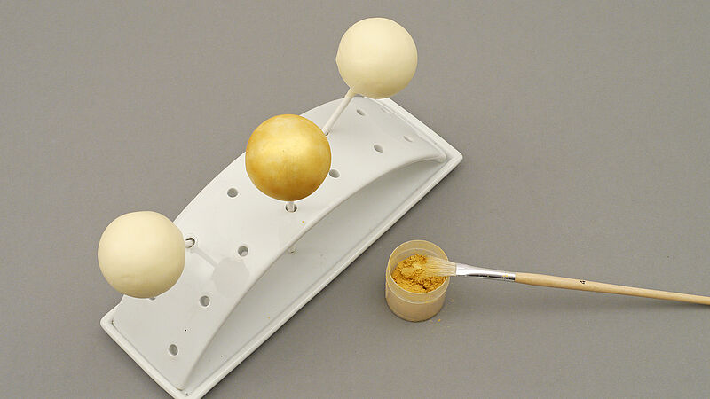 Cake-Pops mit Fondant - Schritt 3