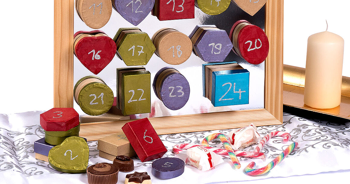 Adventkalender aus Mini-Boxen