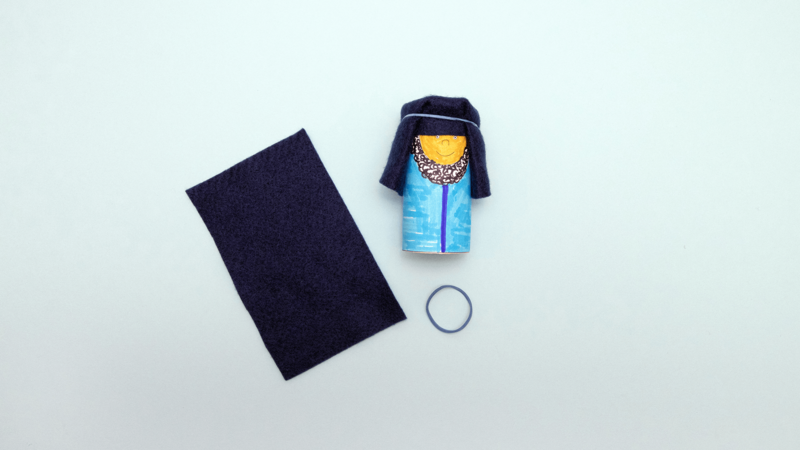 Krippe aus Papierrollen - Schritt 4
