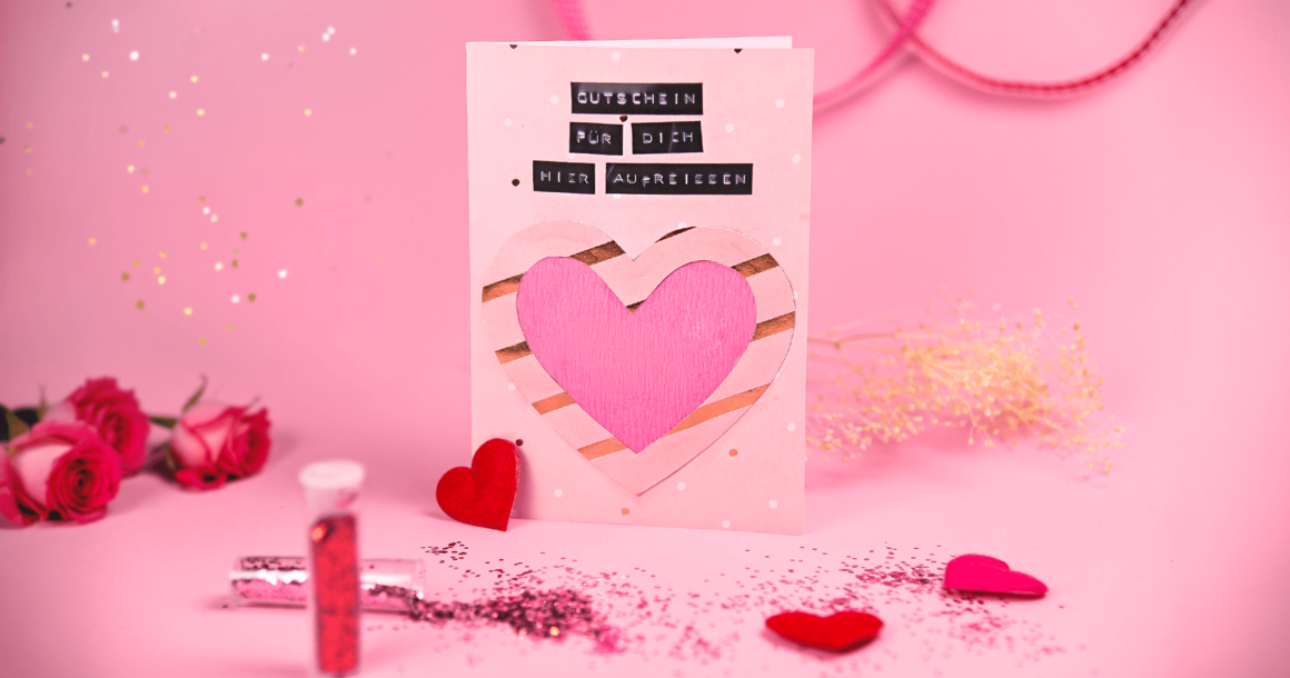 Herzkarte mit Gutschein zum Aufreißen