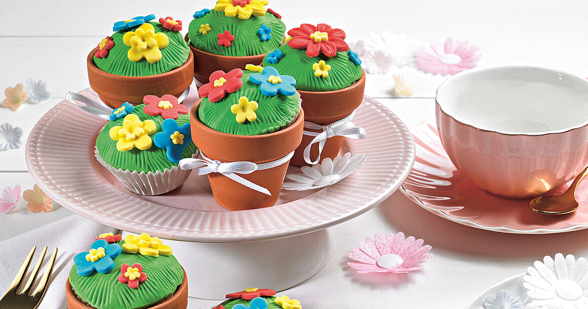 Muffins mit Blumen aus Fondant