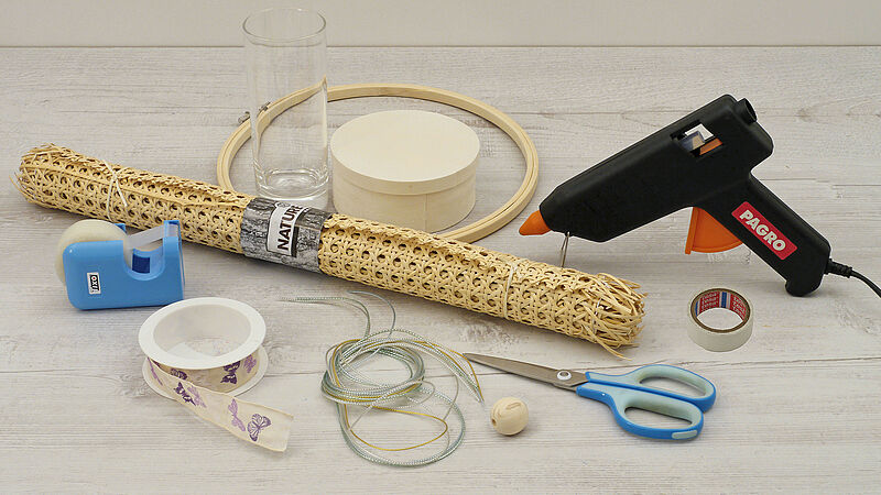 Blumenvase mit Rattan - Bastelmaterial