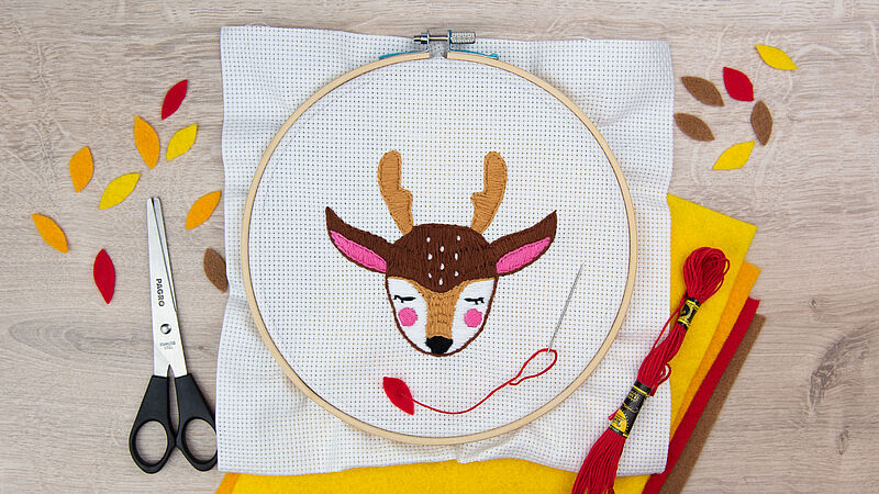 Hirsch im Stickrahmen - Schritt 3