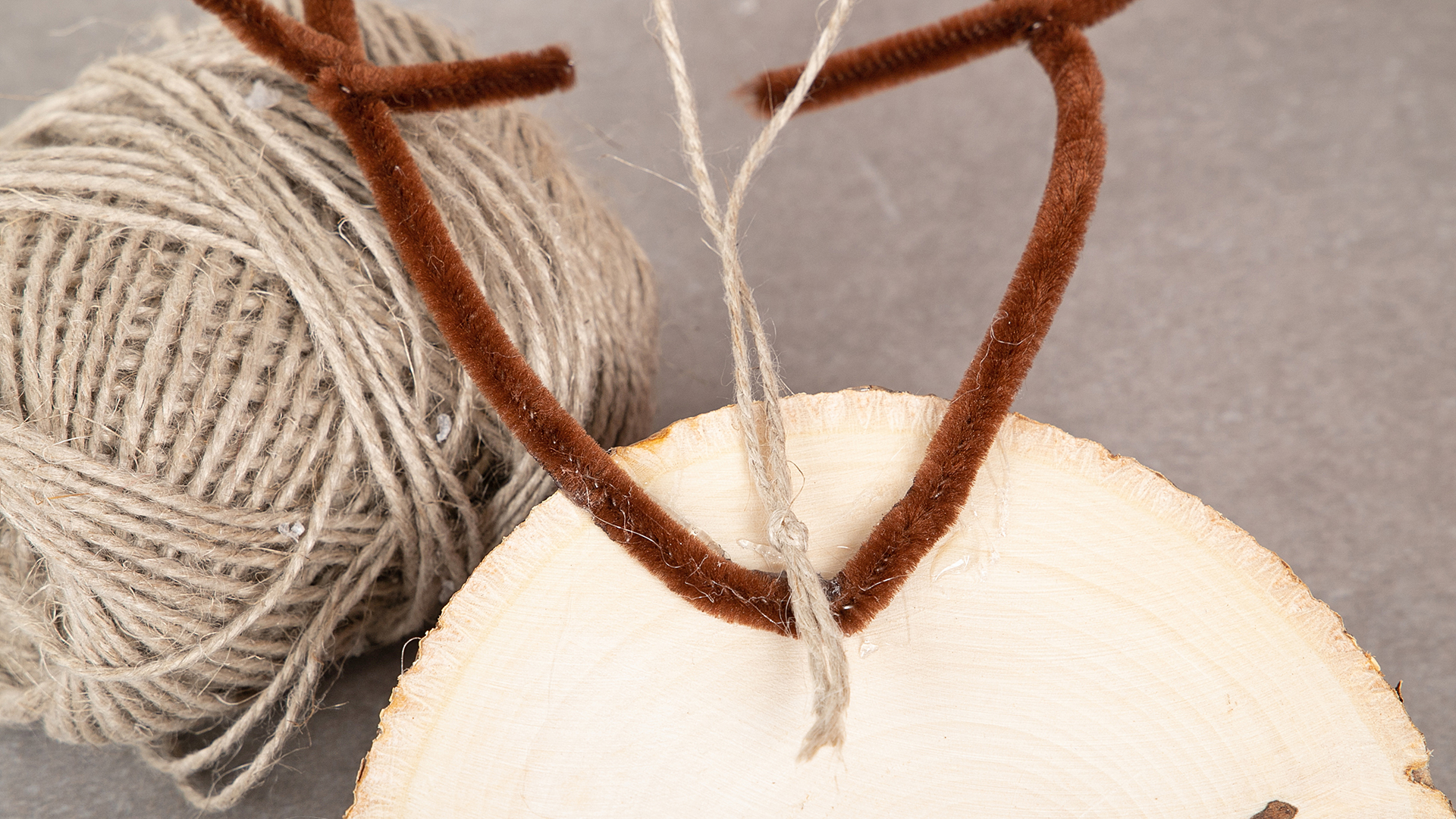 Rentiere aus Holz - Schritt 4